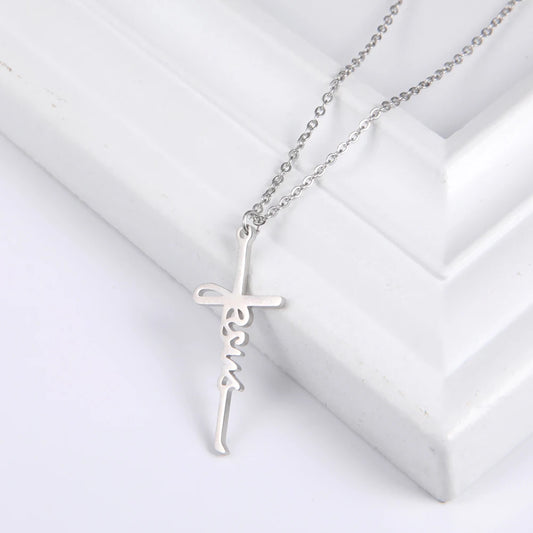 Kette mit Schriftzug "Jesus"
