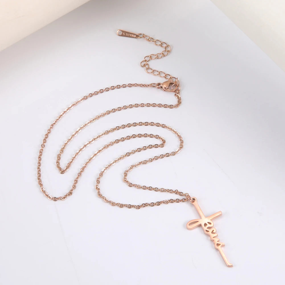 Kette mit Schriftzug "Jesus"