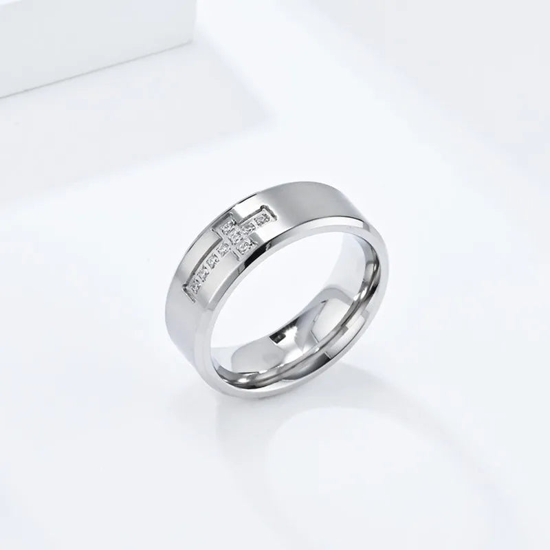 Ring mit Zirkonia-Kreuz