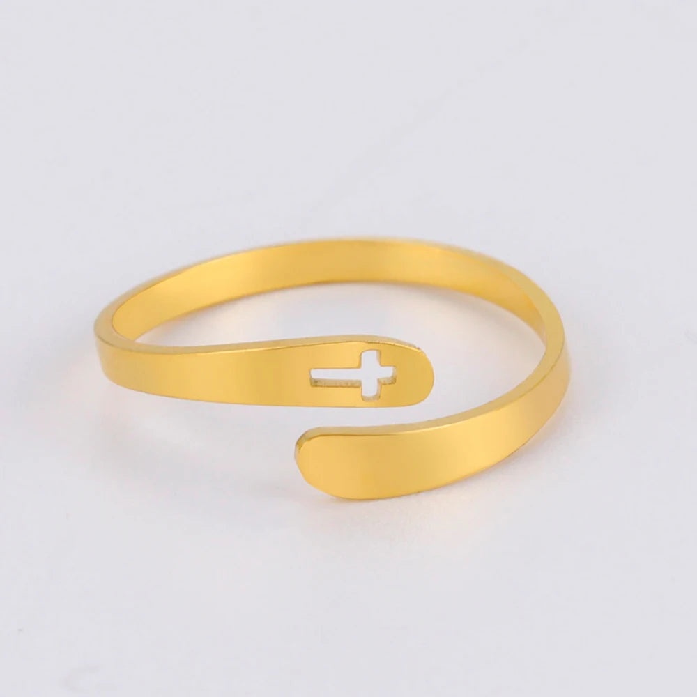 Ring mit Kreuz