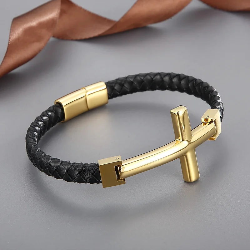 Lederarmband mit Edelstahlkreuz
