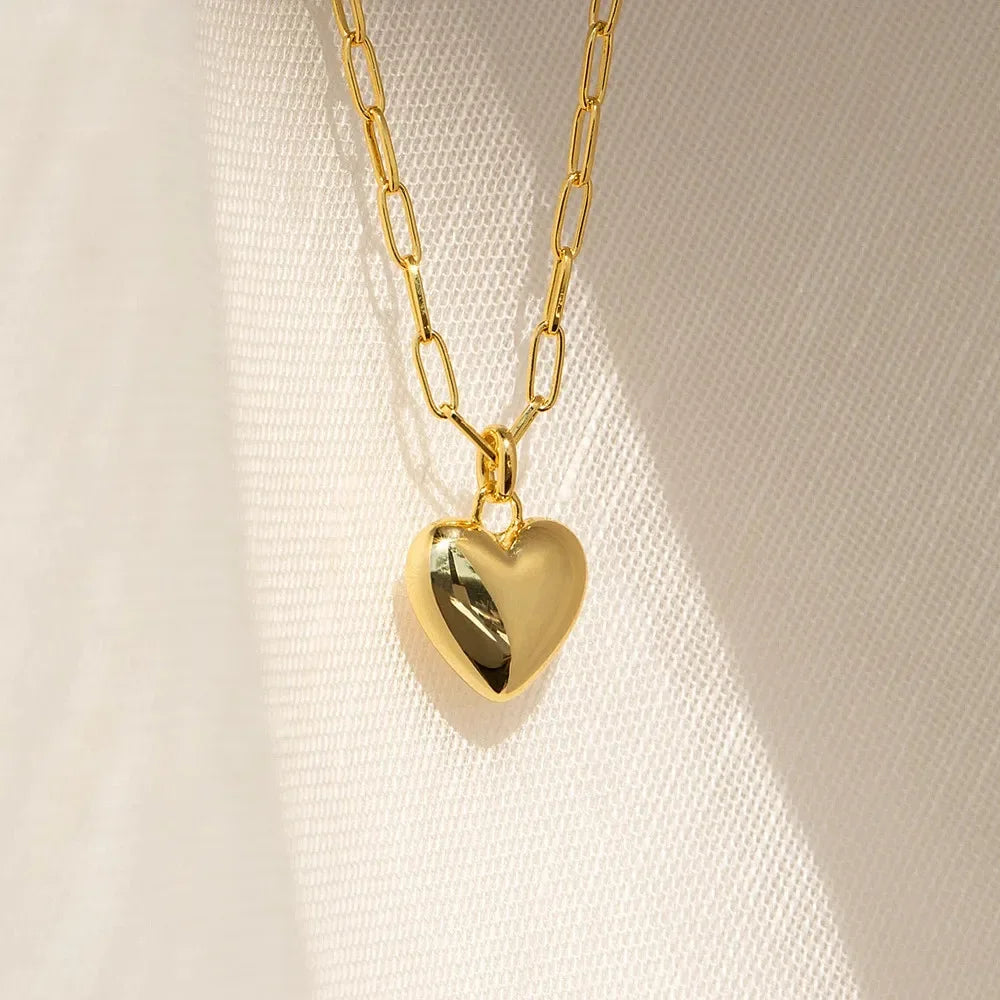 schlichte Kette mit kleinem Herzanhänger