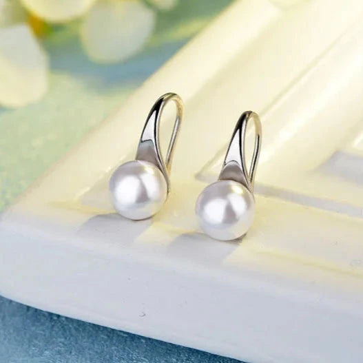Elegante Perlenohrringe