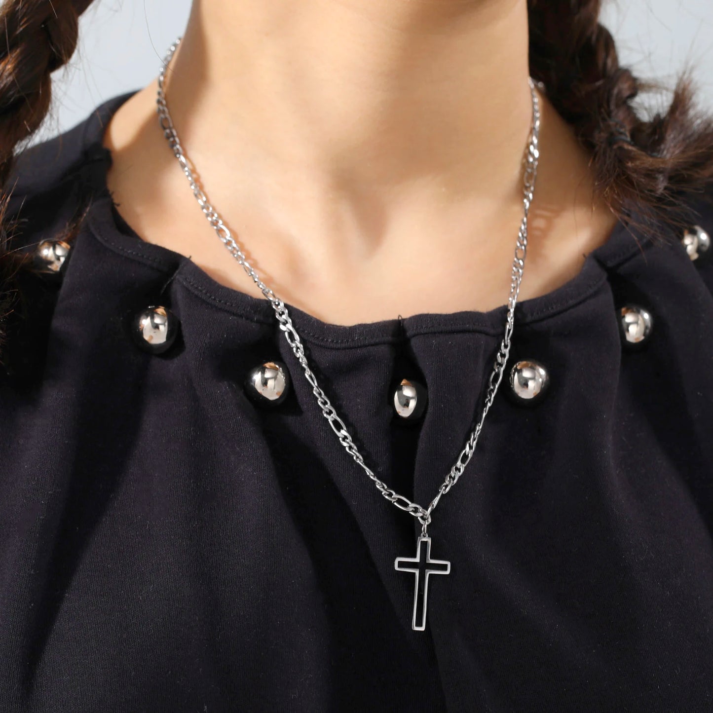 Kette mit Kreuzanhänger