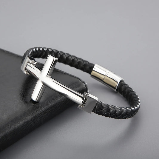 Lederarmband mit Edelstahlkreuz
