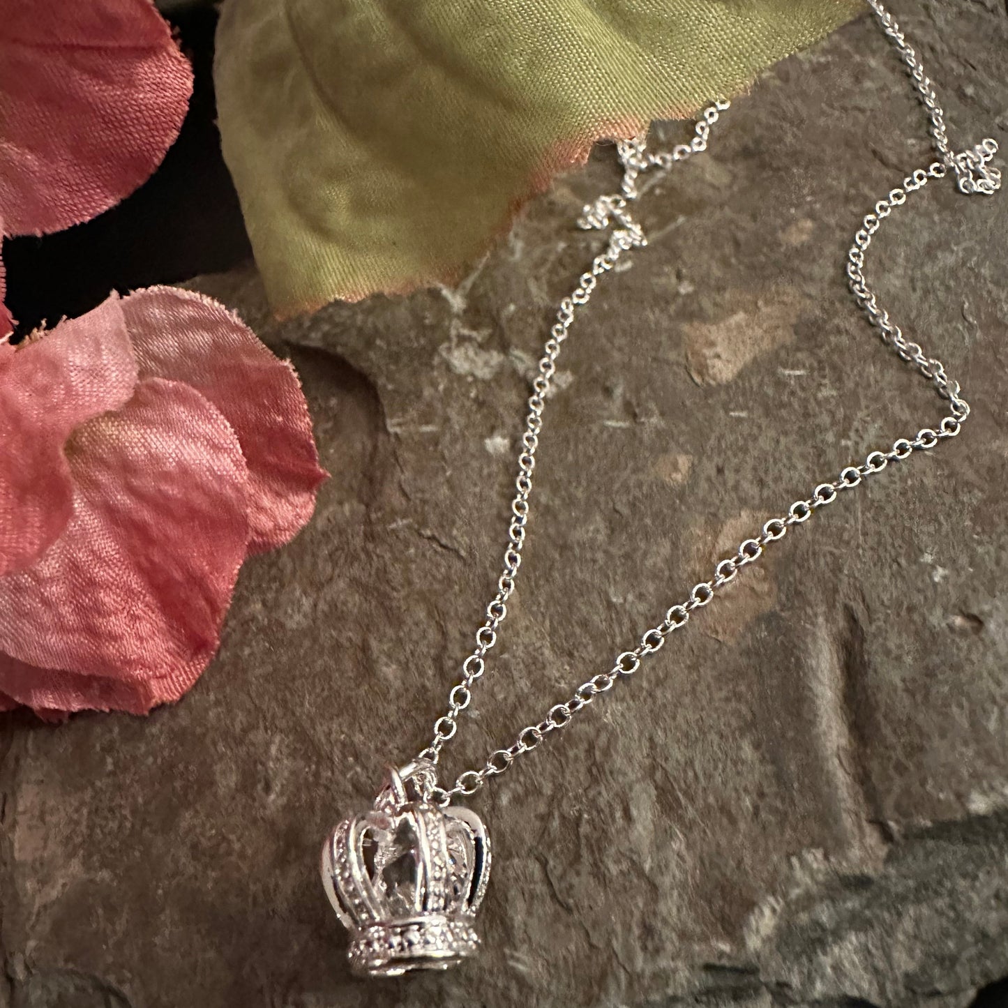 Kette mit Krone