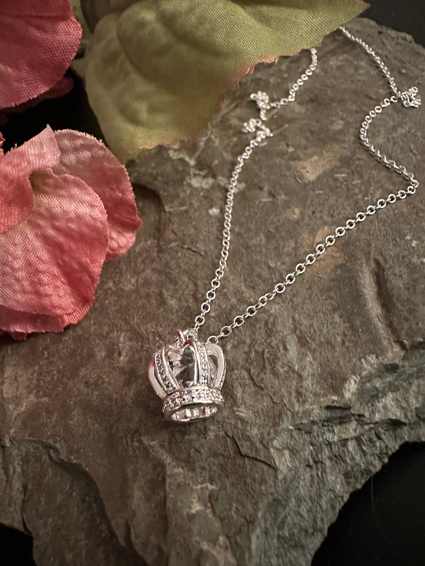 Kette mit Krone