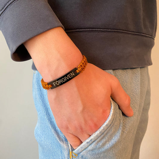 Armband "forgiven"