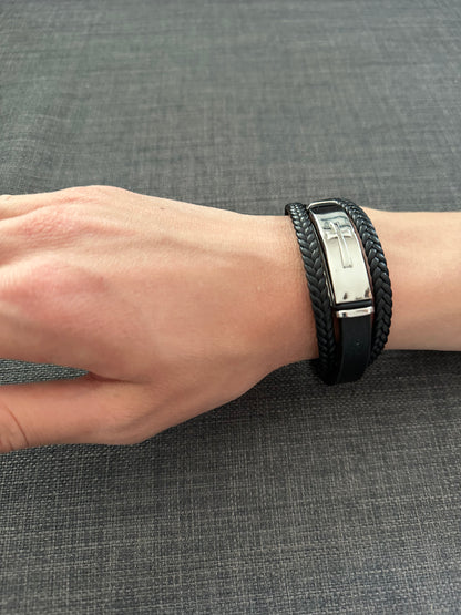 Lederarmband mit Kreuz in 2 Varianten