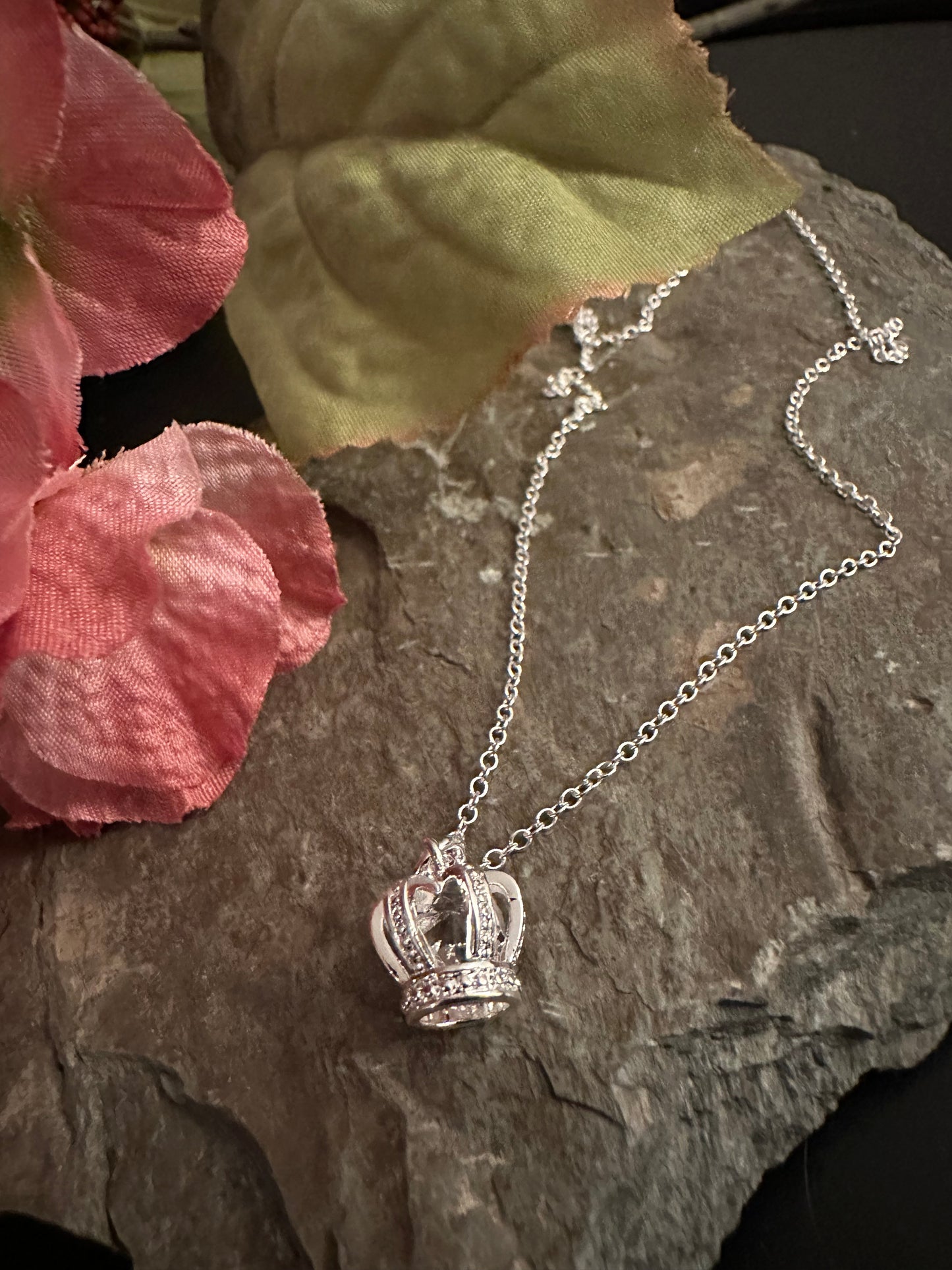 Kette mit Krone